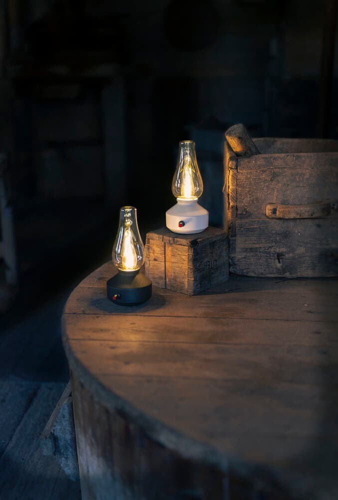 Nostalgic table lamp Tabbie white rechargeable KonstSmide 7318300030324