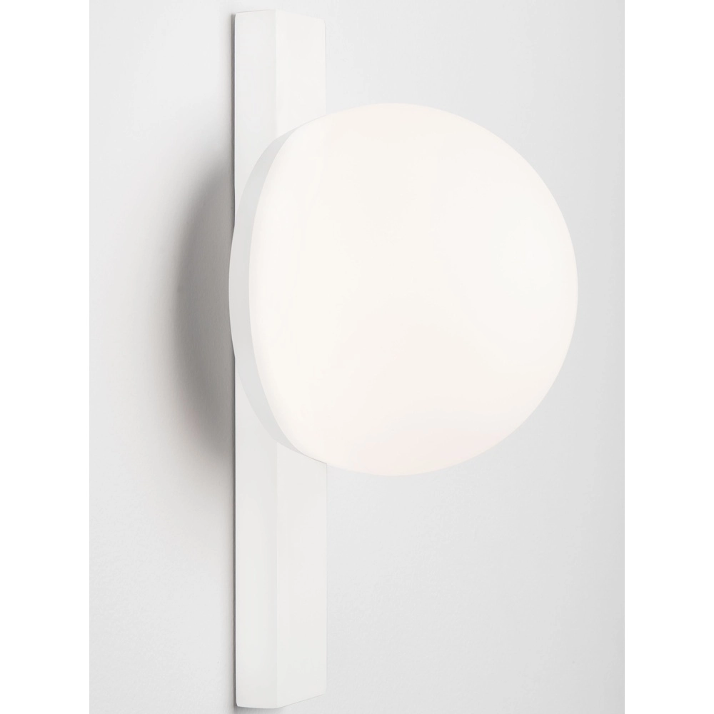 Unique wall lamp Remi white Lyora 5212017494443