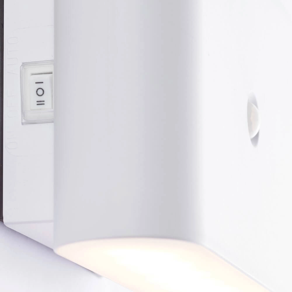 Rechargeable wall lamp Xino white Brilliant 4004353447877