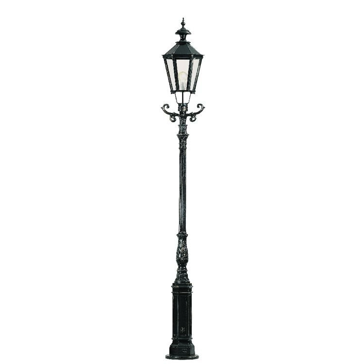 Lamp post Magdenburg black
