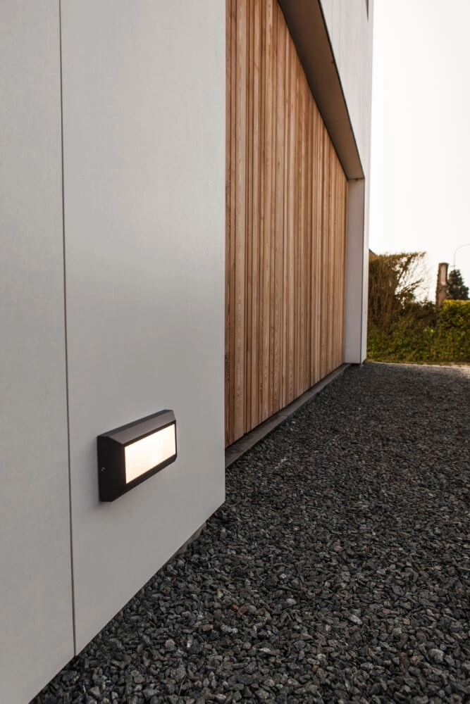 Sleek wall lamp Helena black Lutec 6939412014456