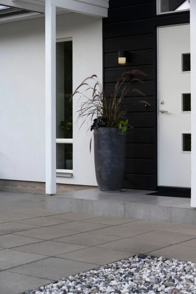 Design wall lamp Pistoia black with white glass KonstSmide 7318303577529