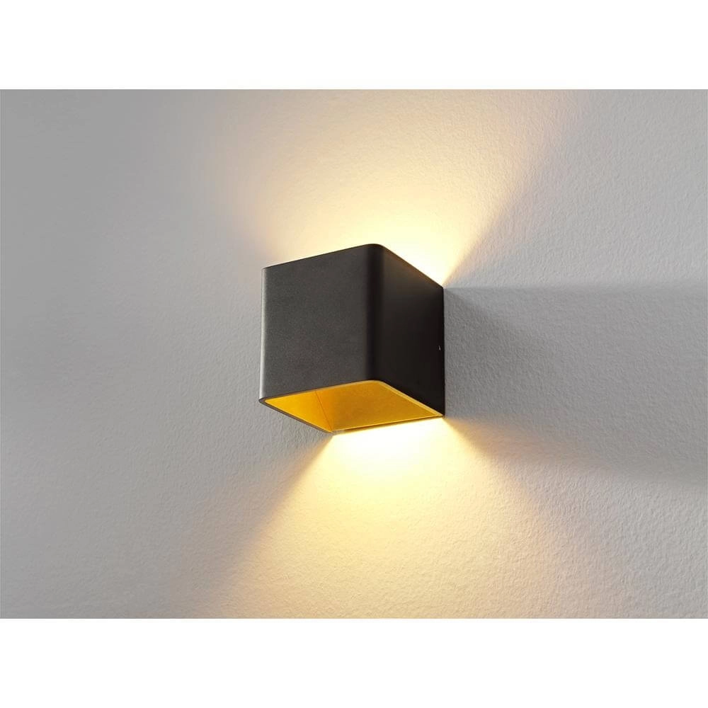 Square wall lamp Fulda black with gold