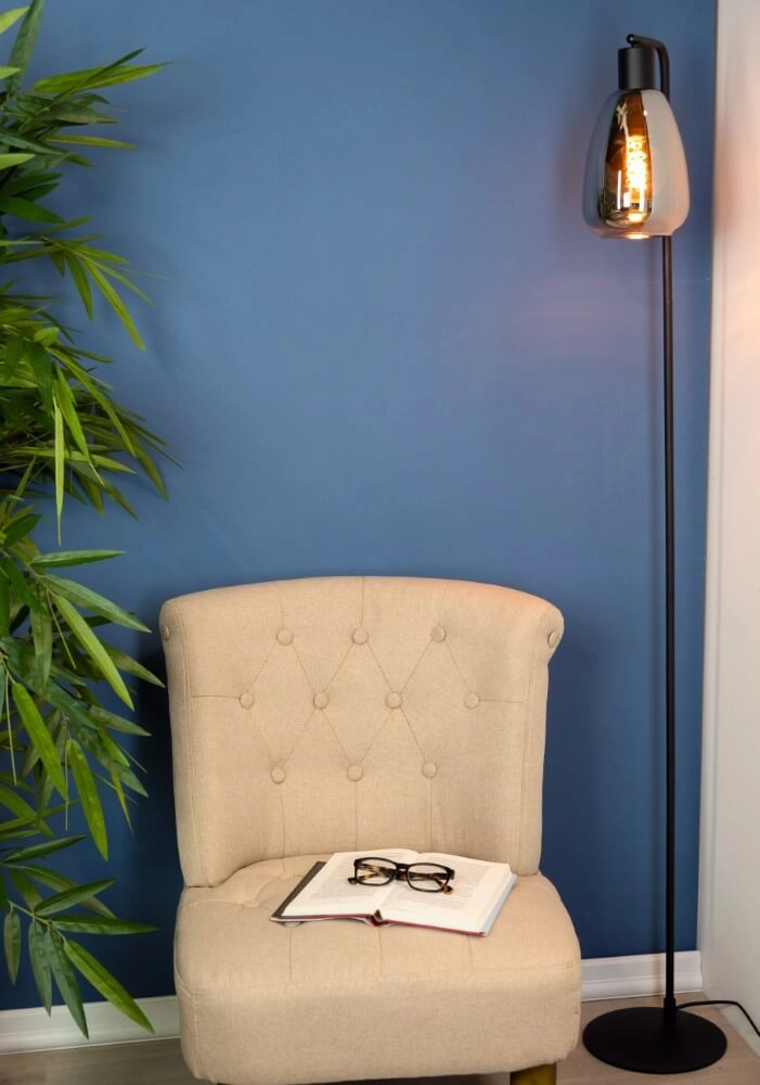 Glass floor lamp Chelvey Eglo 9002759321697