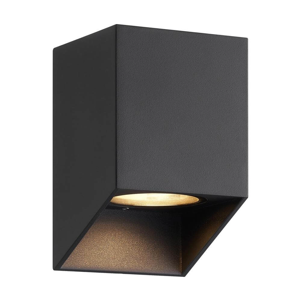 Sleek spotlight Nico downlighter