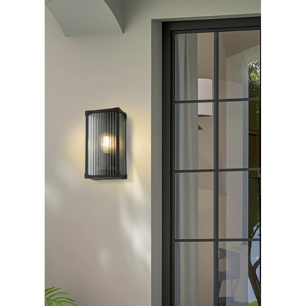 Wall lamp Cincinnati black Searchlight 5053423297897