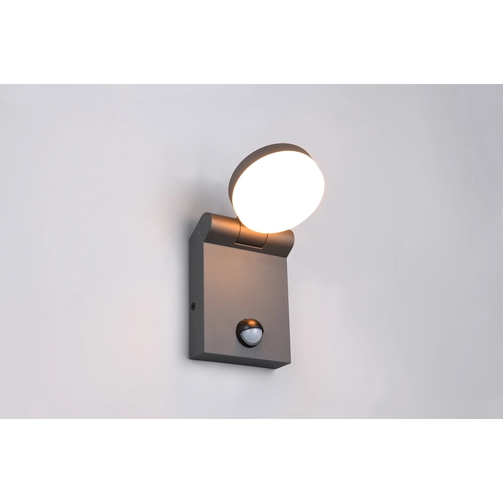 Sleek wall lamp Adour anthracite with sensor Trio 4017807603408