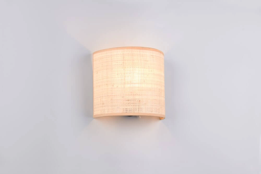 Cream wall lamp Aimee with switch Trio 4017807637328