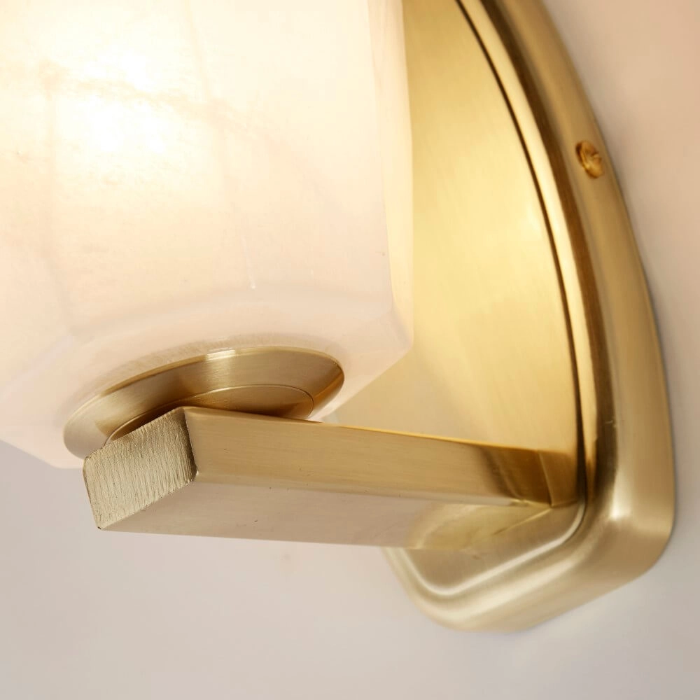 Wall lamp Rocky with white glass Searchlight 5053423264257
