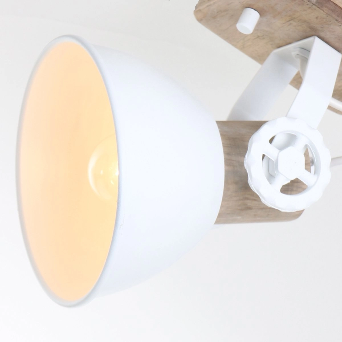 Retro wall lamp Gearwood white with wood brown Steinhauer 8712746122725
