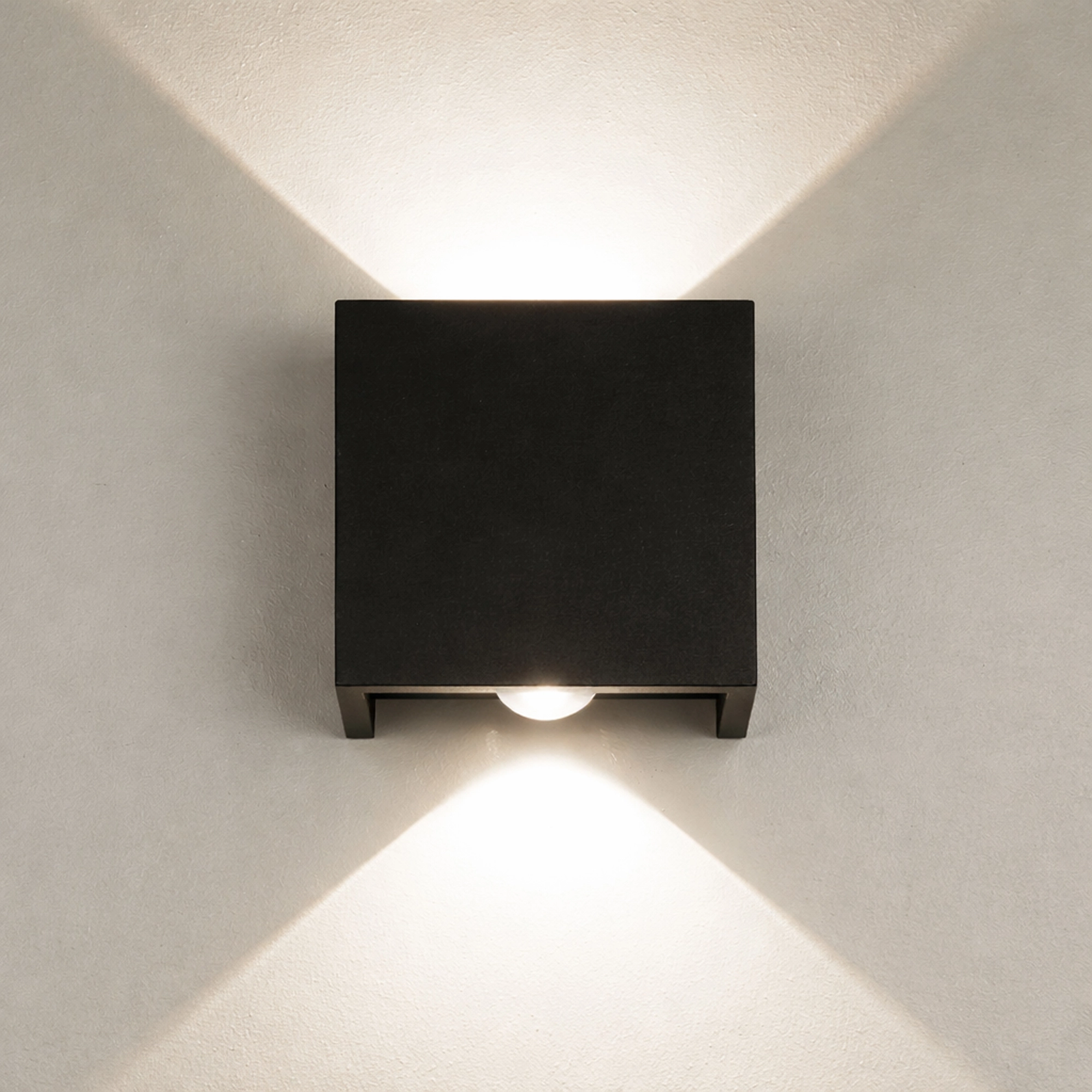 Design wall lamp Sloane Black