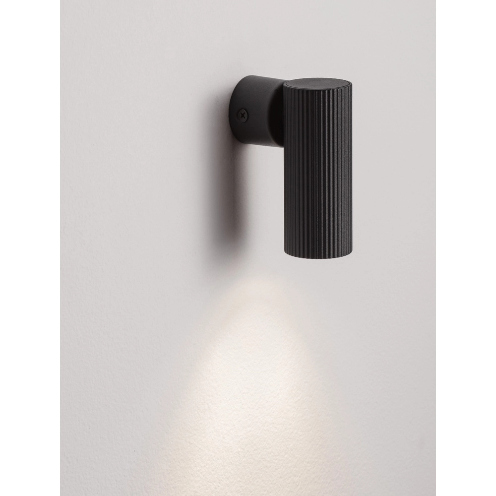 Wall spotlight Comet black Lyora 5212017475817