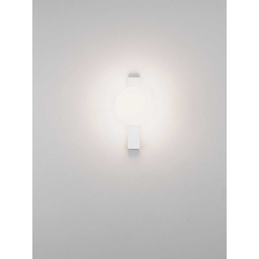 Unique wall lamp Remi white Lyora 5212017494443