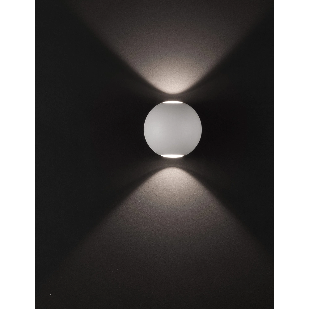 Unique wall lamp Como 2-light white