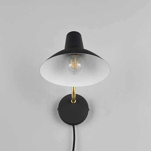 Read wall lamp Traveller black Trio 4017807613759