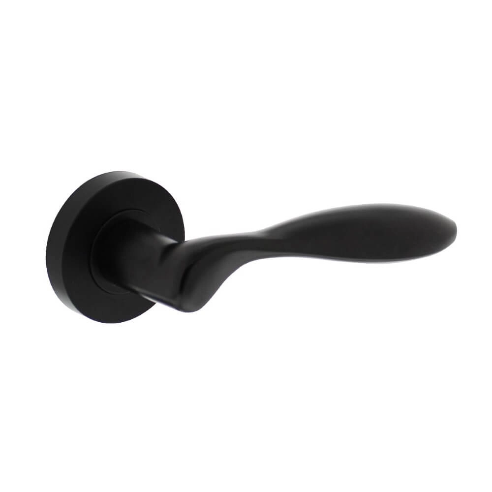 Shaped door handle George on rosette black