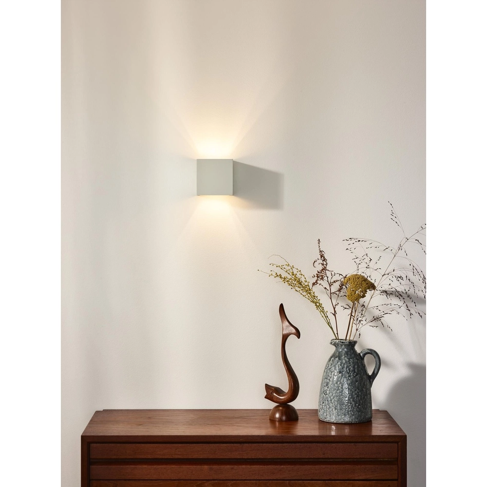 Square wall spotlight Xio 2700K white Lucide 5411212091895