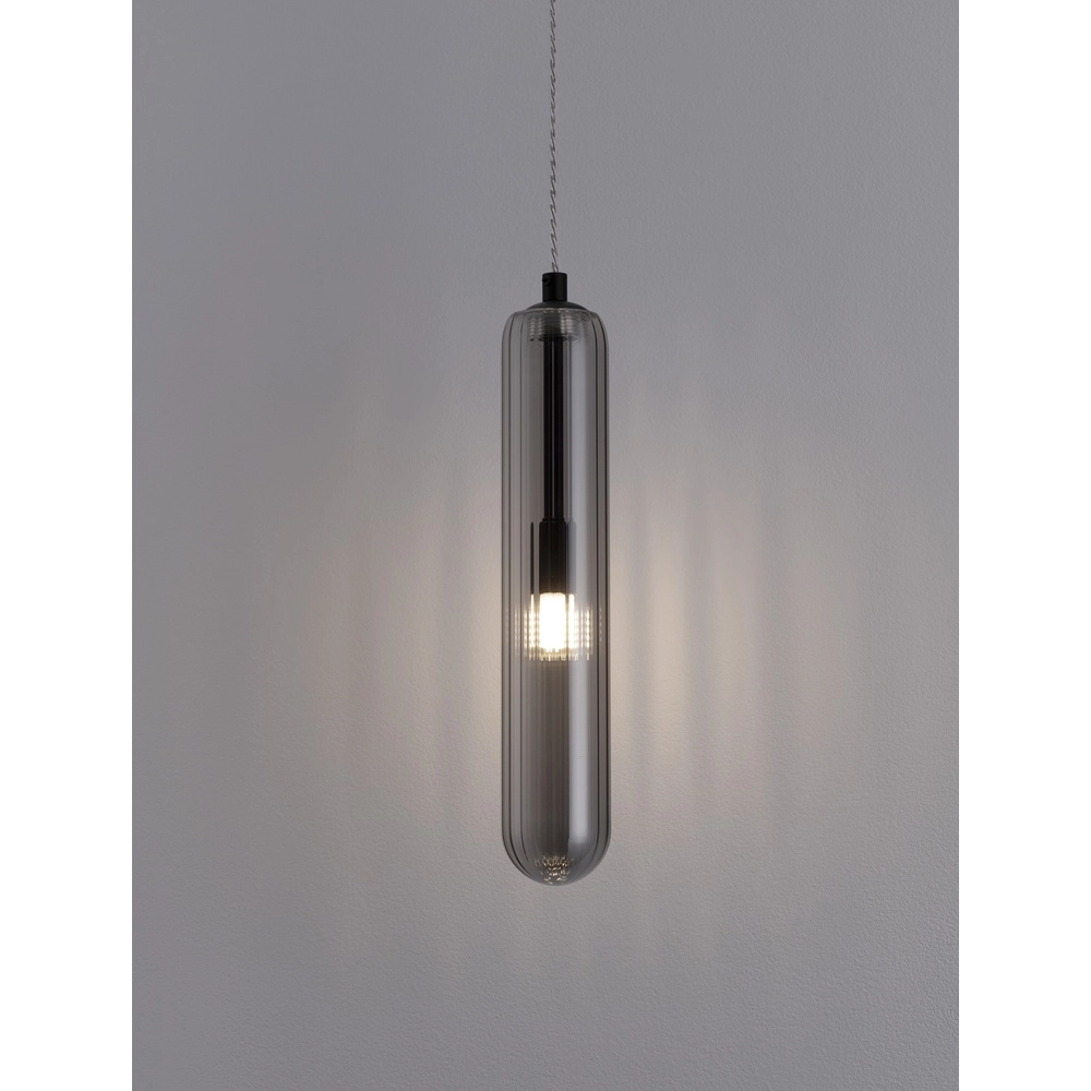 Design pendant lamp Gustave black single