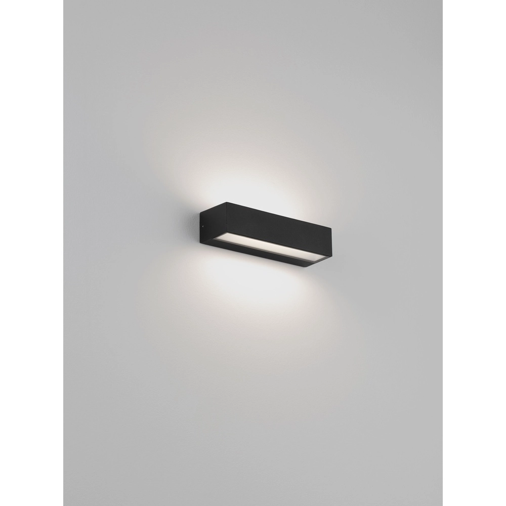 Sleek wall lamp Lane black 22cm - 21W Lyora 5212017496737
