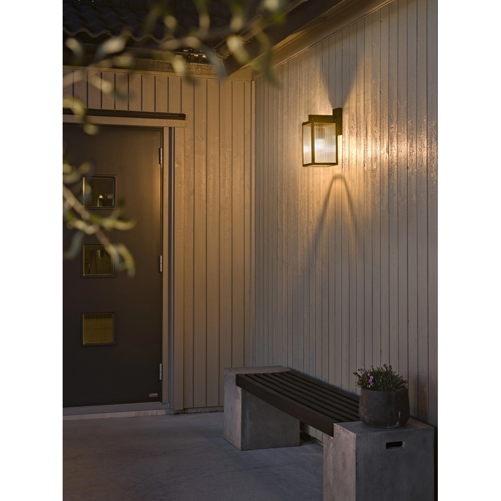 Wall lamp Carpi black with ribbed glass KonstSmide 7318300030485