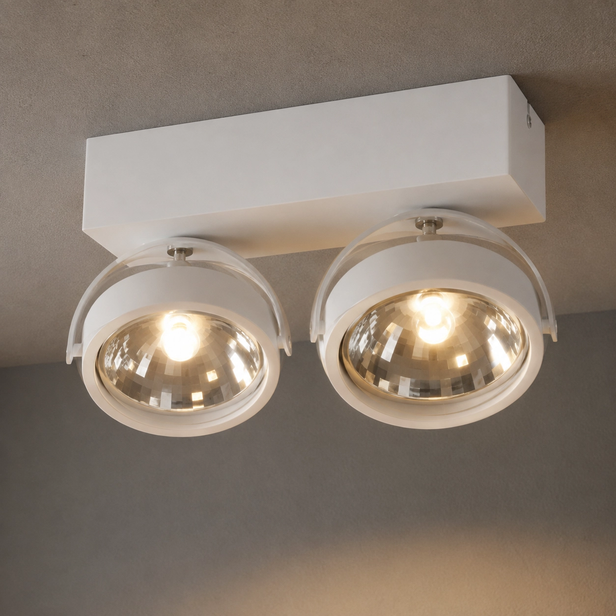 Surface-mounted spot Dutchess 12 volts
