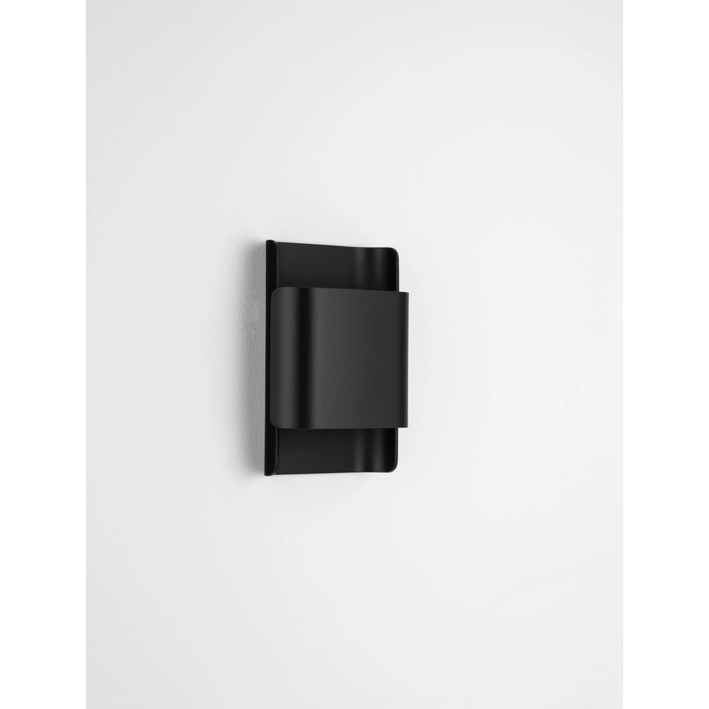 Black surface-mounted spotlight Polly 18cm Lyora 5212017465160