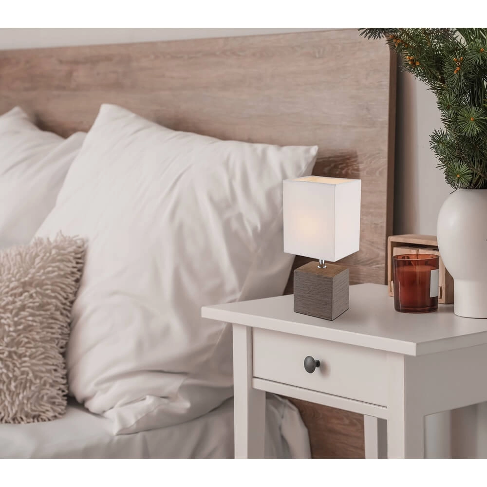 Sleek table lamp Geri brown with white hood Globo 9007371285662