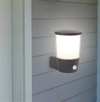 Wall lamp Tucson with motion sensor Searchlight 5053423091846