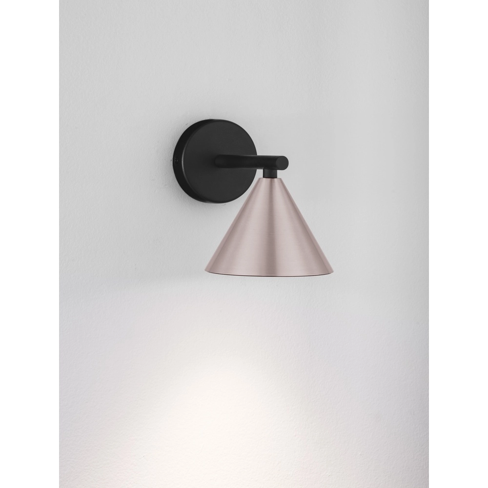 Wall lamp Conico Single black with coffee brown
