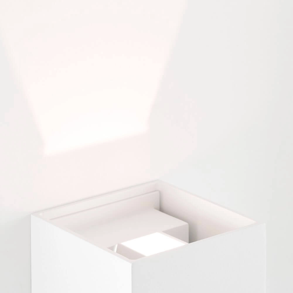 Wall lamp Isak 10 x 10cm white Brilliant 4004353349270