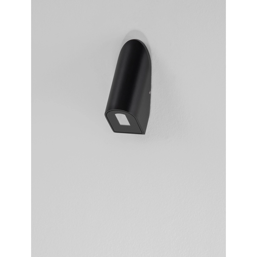 Sleek wall lamp Soren black Lyora 5212017481610
