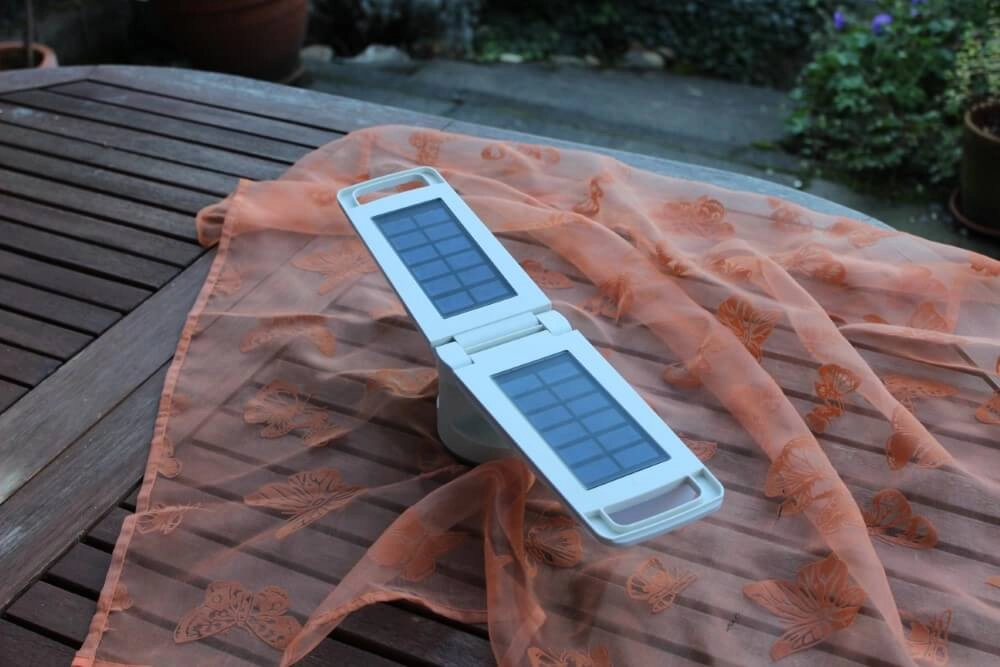 Solar table lamp Dragonfly white Lutec 4250294310897
