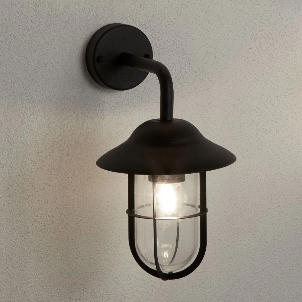 Stable lamp Toronto Searchlight 5053423058771