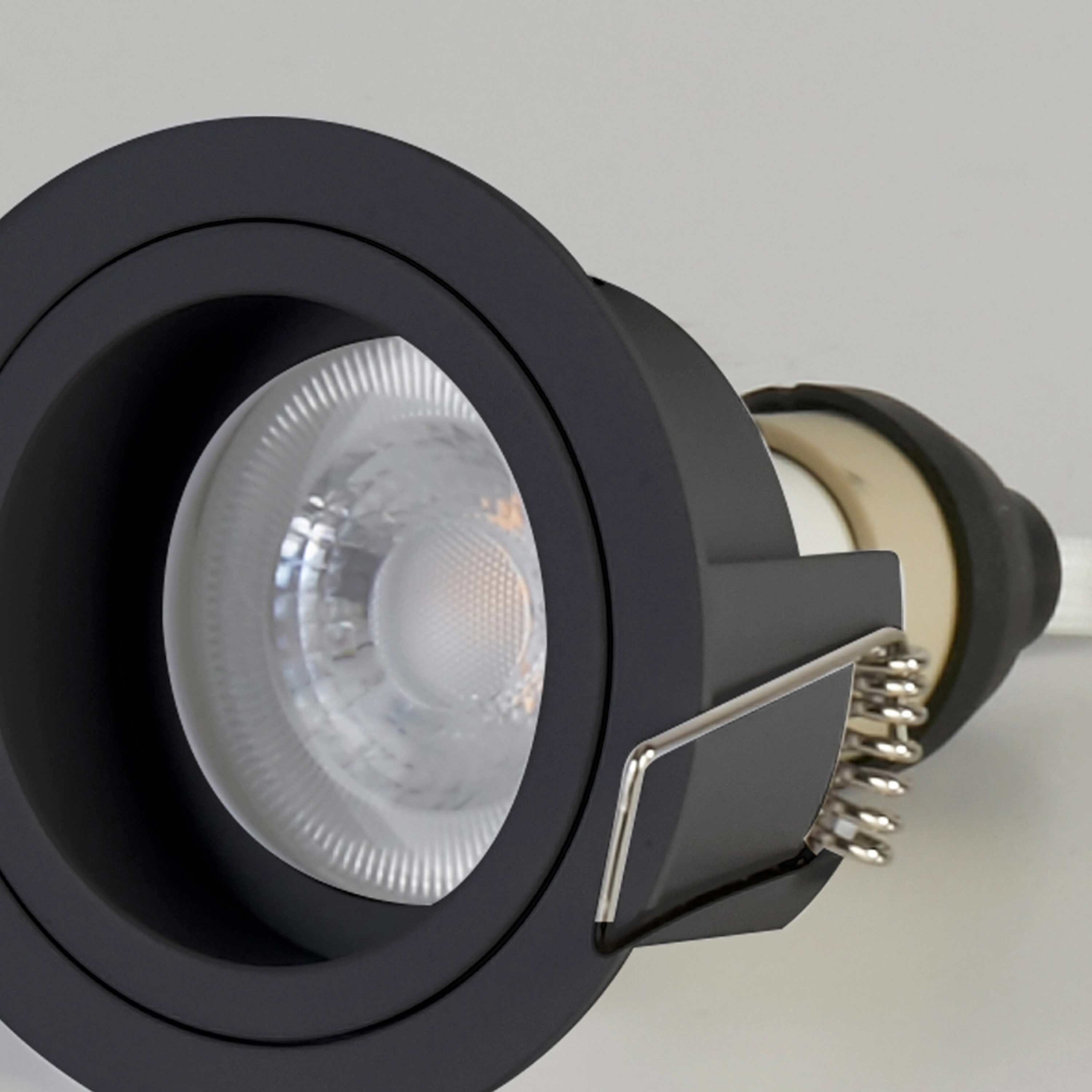 Recessed spotlight Zelda round IP65 black Lyora 5053423315300