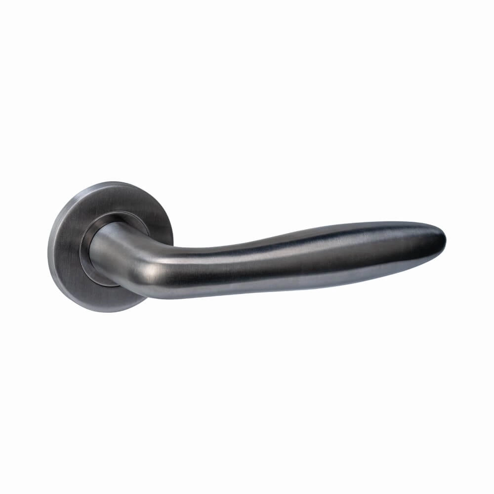 Door handle Q 03 on round rosette anthracite