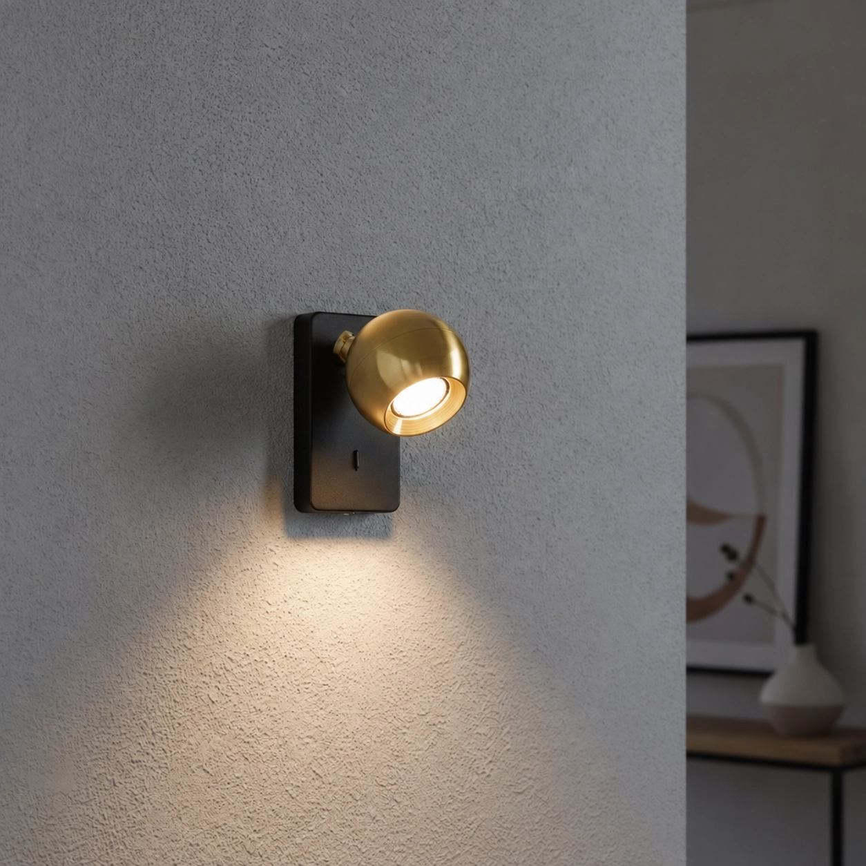 Wall lamp Bolero sphere black with gold
