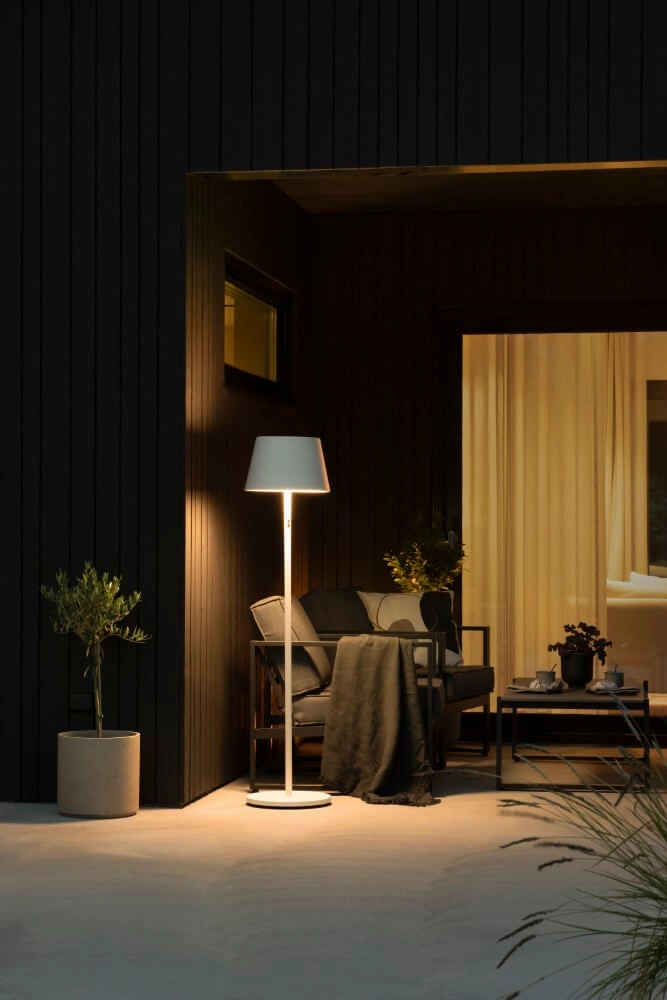 Rechargeable outdoor table lamp Pomezia KonstSmide 7318307824254