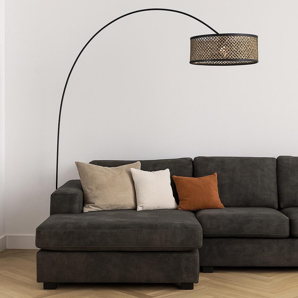 Floor lamp Curve black with rattan shade Ø 50cm