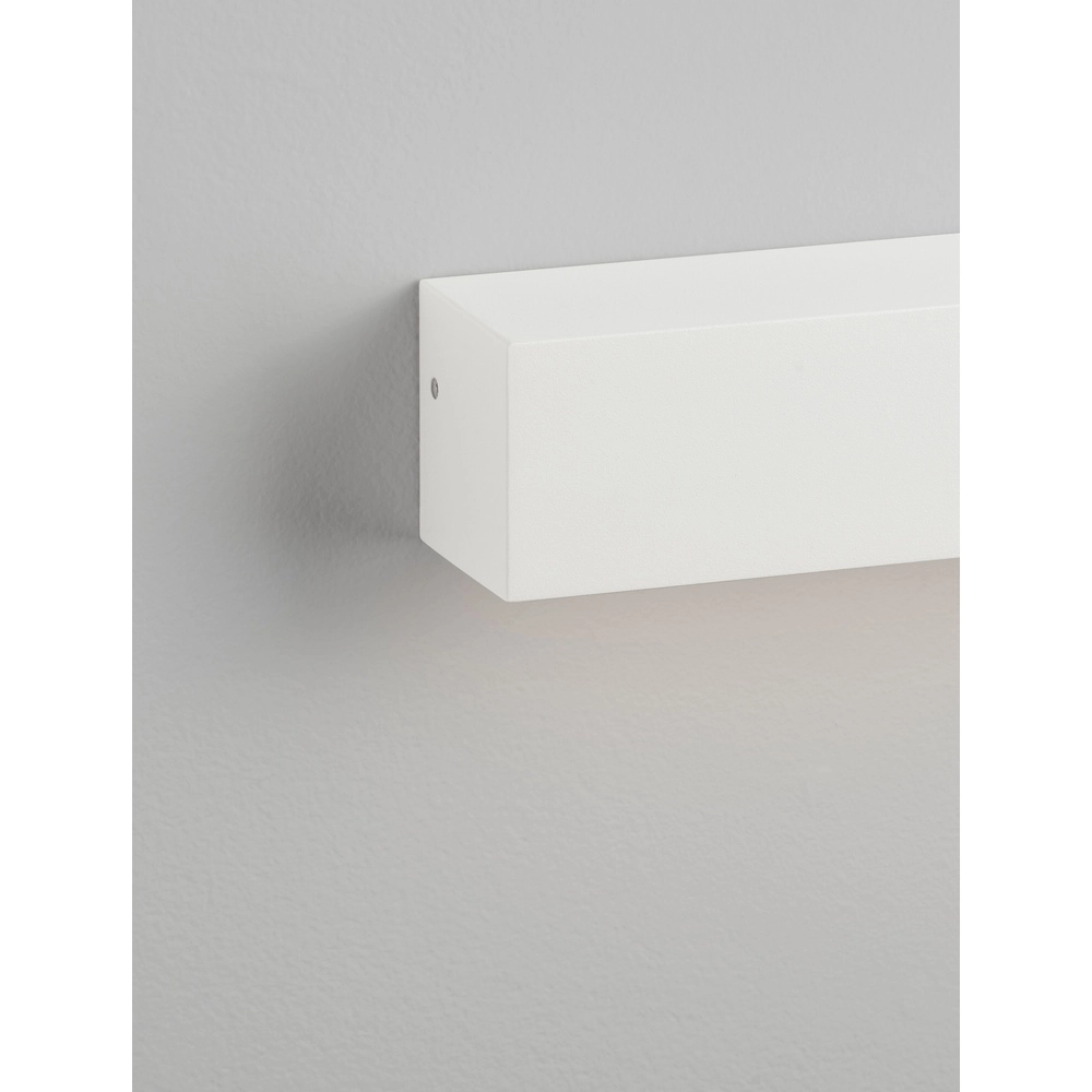 Sleek wall lamp Allure white 22cm Lyora 5212017479112