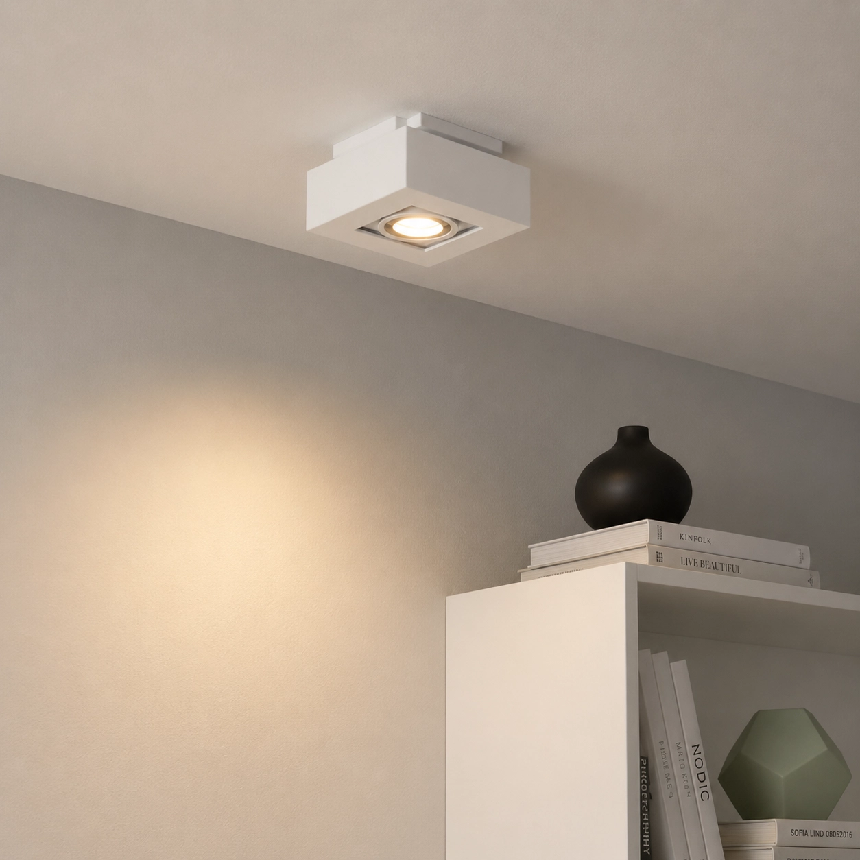 Surface-mounted spotlight Bosco single