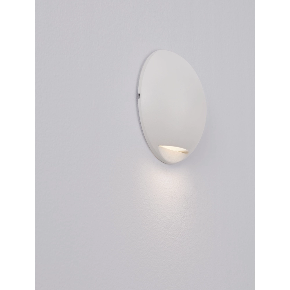 Wall lamp Passo only white