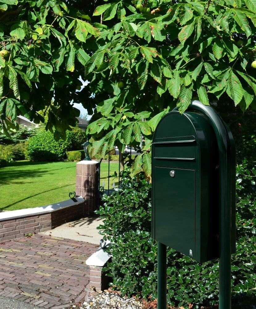 Mailbox Classic S 6064 Black and green Bobi 6417237039309