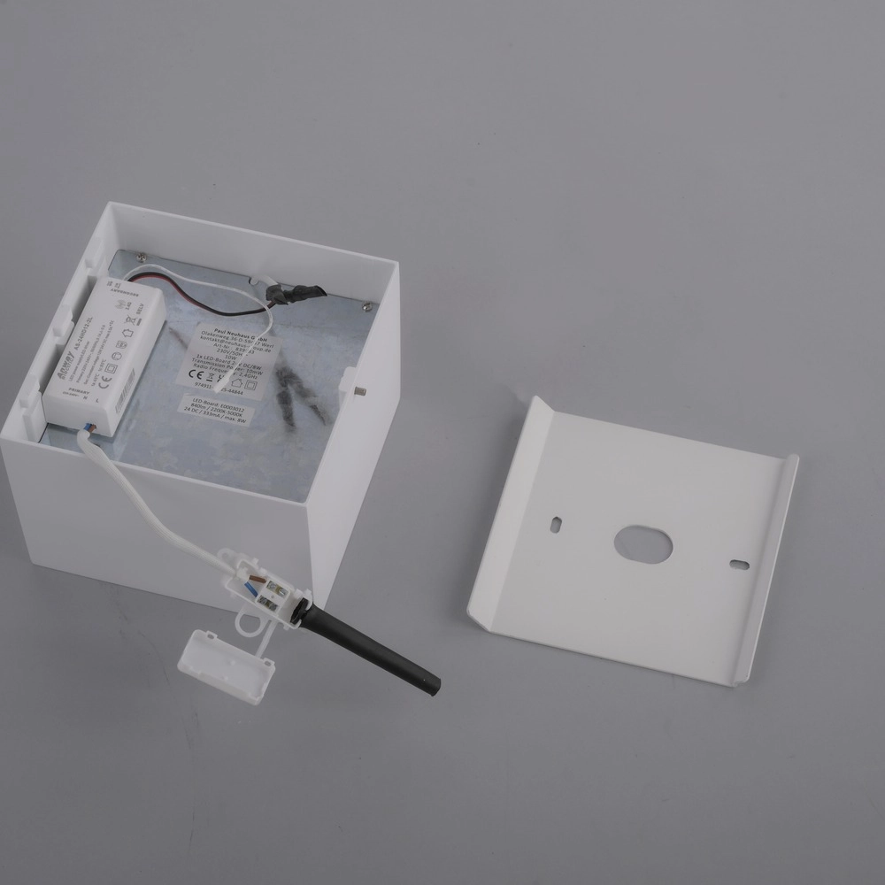 Led surface-mounted spot Pure Manhattan white Paul Neuhaus 4012248396834