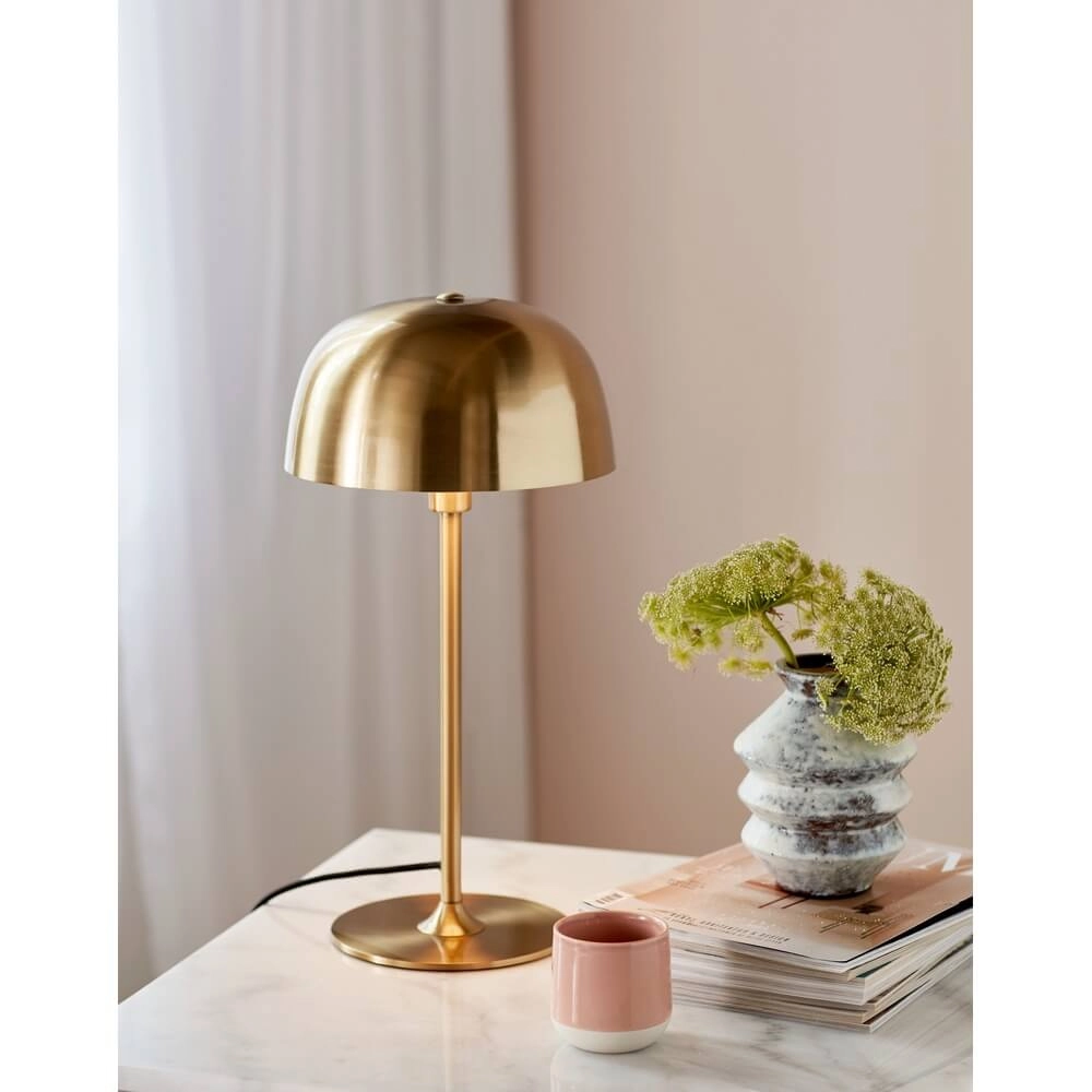 Sleek table lamp Cera brass Ø 24cm Nordlux 5704924001321
