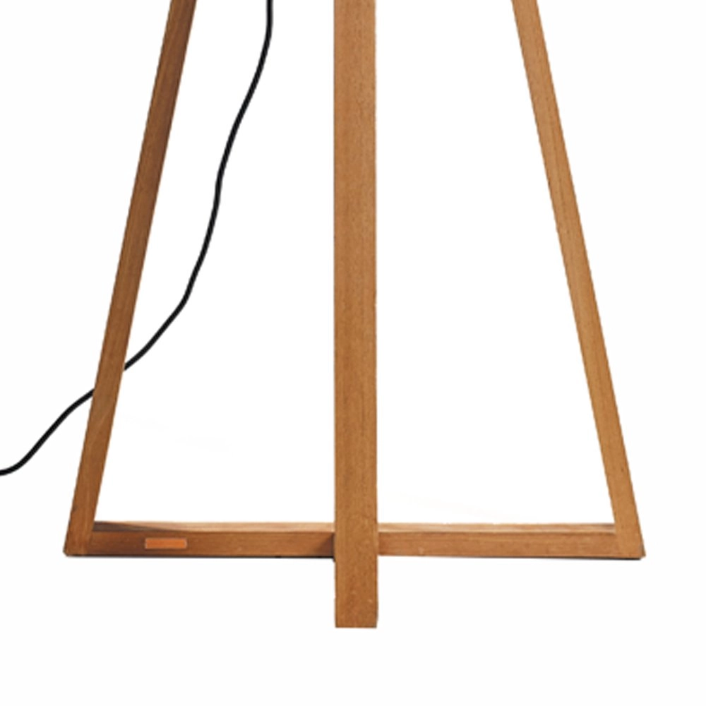 Table lamps outside Club 185cm Royal Botania