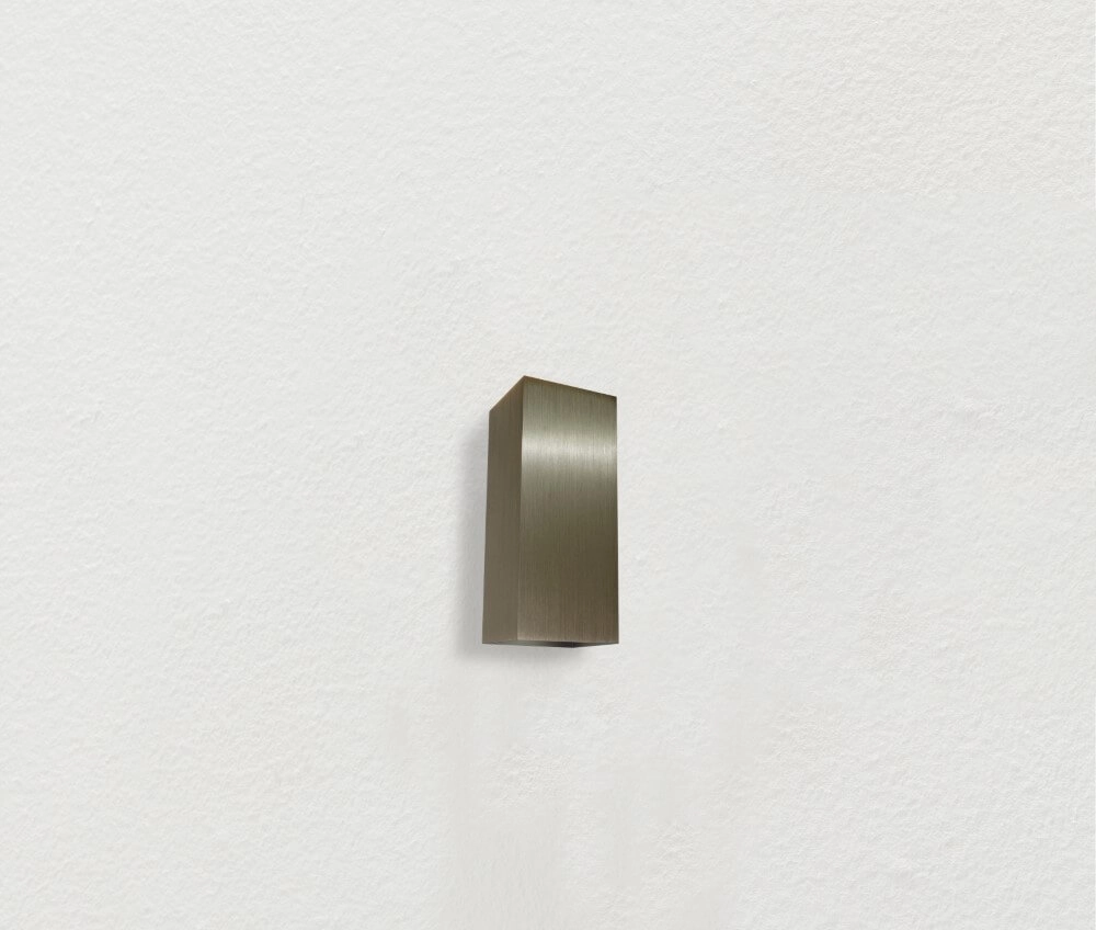 Sleek wall lamp Dante XL bronze Artdelight 8719831731503