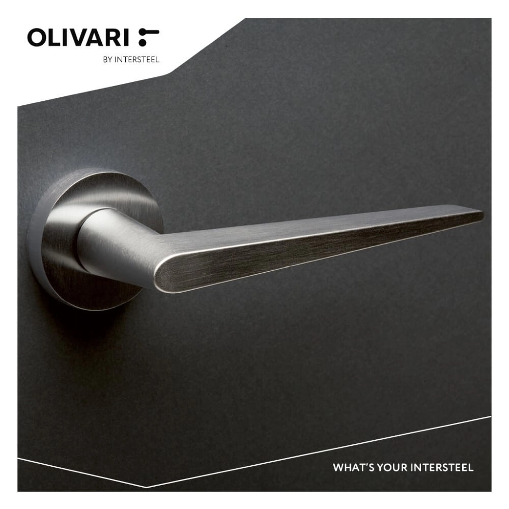 Design door handle Nina on rosette stainless steel Olivari 8714186510179