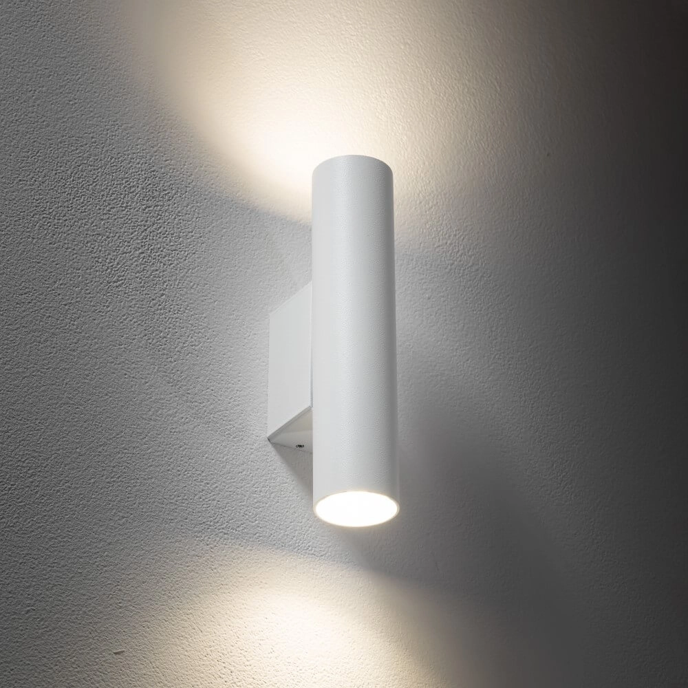 White wall spotlight Fourty  M up & down Lyora 5903139107525