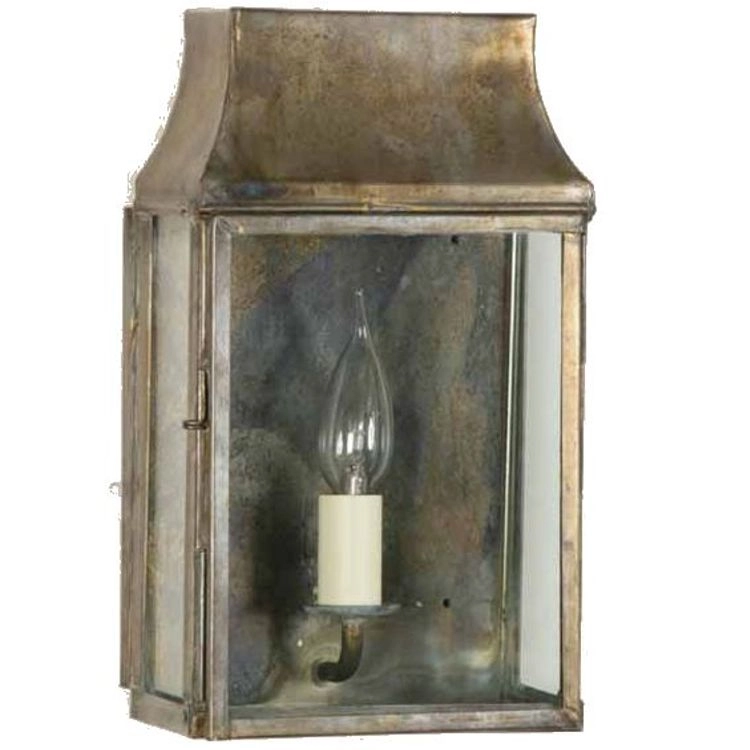Flat outdoor lamp Strathmore rural