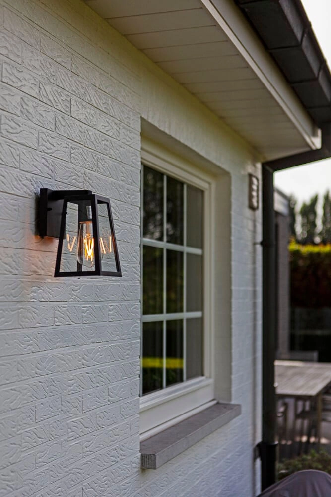 Sleek wall lamp Fia black Lutec 6939412012469